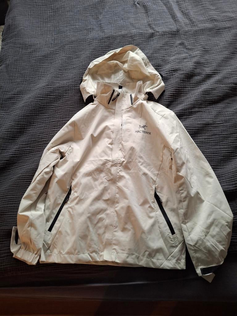 Arcteryx jas - Lichtgewicht en weerbestendig, Kleding | Heren, Maat 48/50 (M), Beige, Ophalen of Verzenden, Arc’teryx