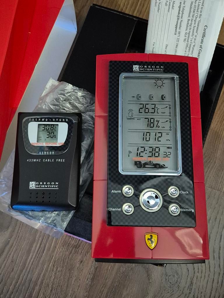 Ferrari Monza Oregon Scientific draadloos weerstation, Ophalen of Verzenden, Nieuw, Digitaal, Wekker of Tafelklok