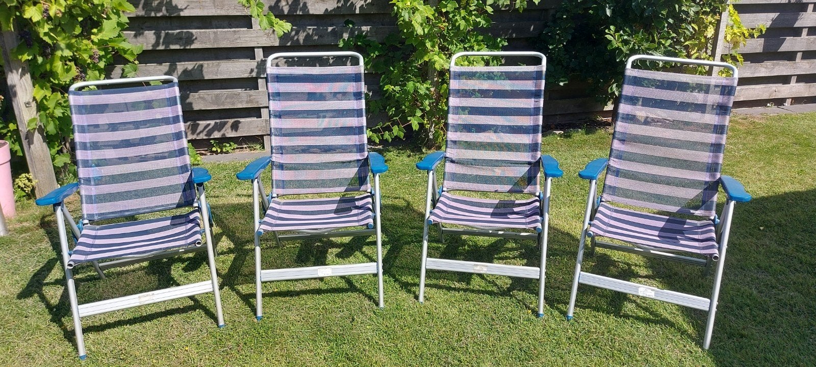 camping stoelen en tafel, Caravans en Kamperen, Ophalen, Gebruikt, Campingstoel
