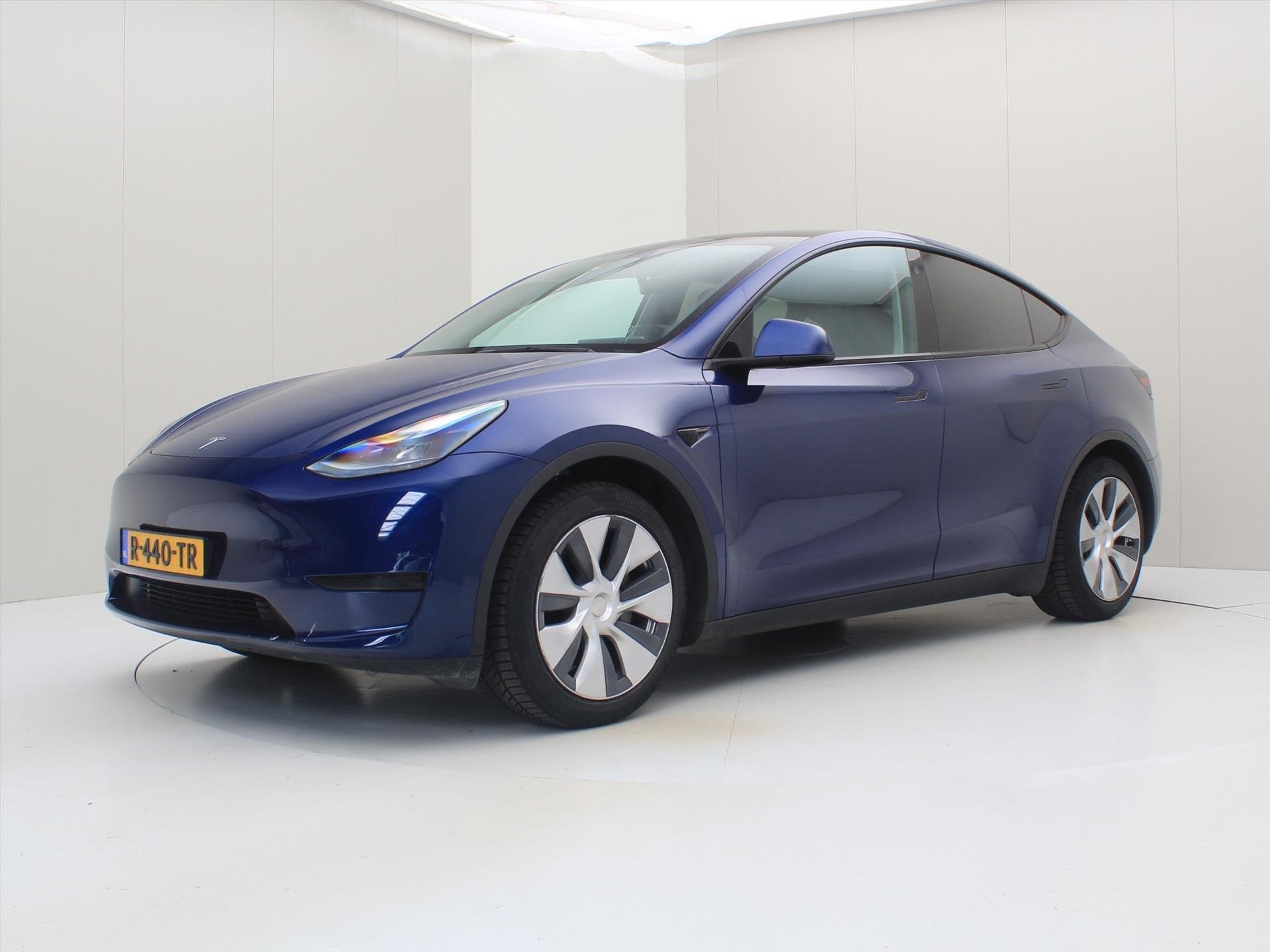 Tesla Model Y Standard RWD Plus 91.8% SoH [ AMD RYZEN+LFP AC, Automaat, Achterwielaandrijving, Gebruikt, Zwart