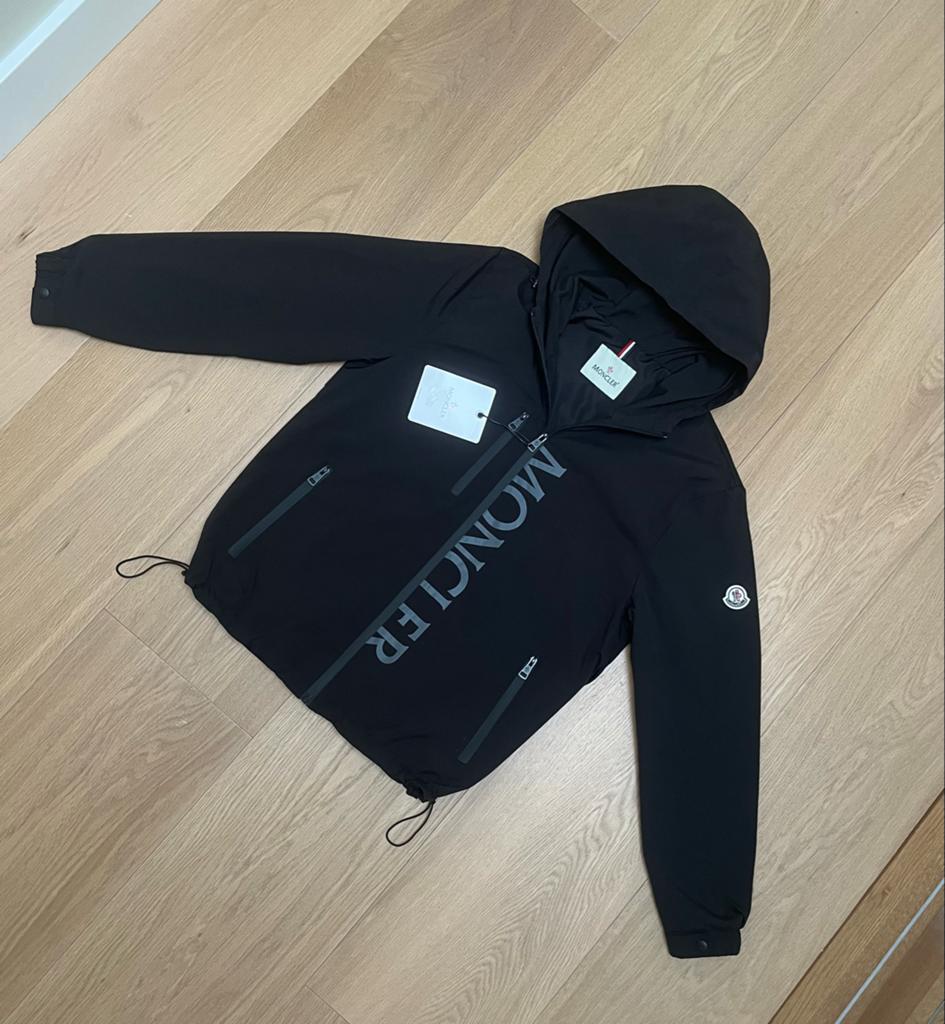 Moncler Heren Jas Zwart - Nieuw met labels, Ophalen of Verzenden, Nieuw, Maat 48/50 (M), Zwart