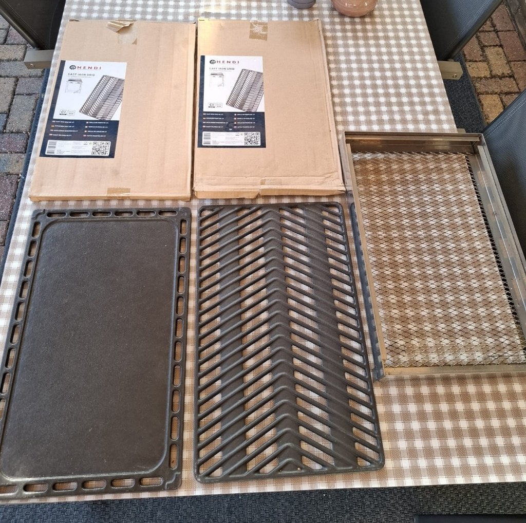 3 gietijzeren rooster en bakplaat en lava rooster, Ophalen, Nieuw, Hendi