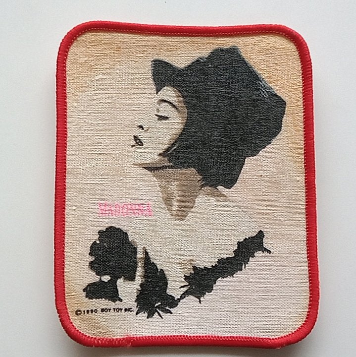 Madonna vrij zeldzame officiele 1990 patch m36, Verzenden, Zo goed als nieuw, Foto of Kaart