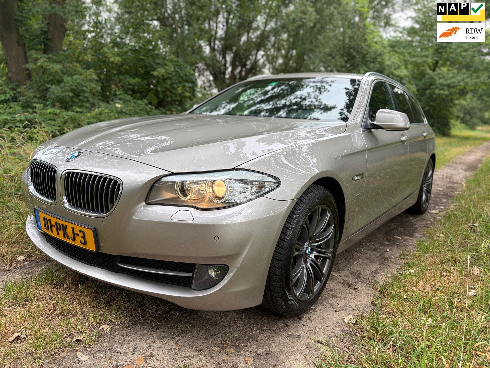 BMW 5-serie Touring 523i Executive Automaat/Nette auto!/NEW, Euro 5, Gebruikt, Zwart, 2000 kg