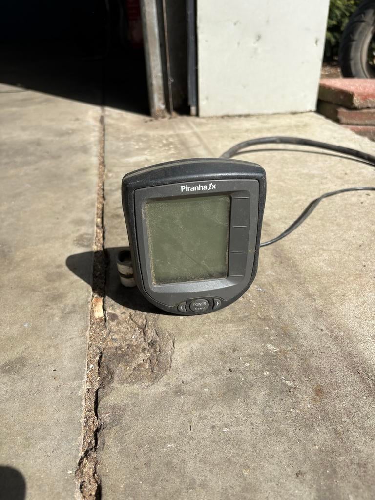 Piranha 1x GPS dieptemeter / fishfinder, Ophalen, Gebruikt, Kaartplotter of Fish Finder