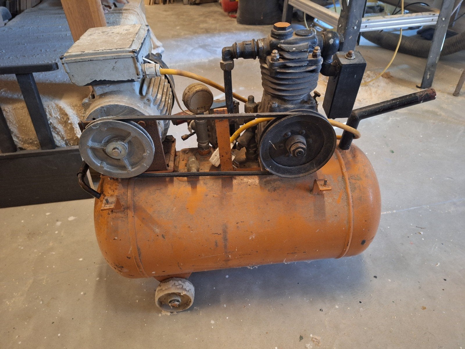 compressor 230 volt 10 bar werkdruk, 25 tot 100 liter, Ophalen, 200 tot 400 liter/min