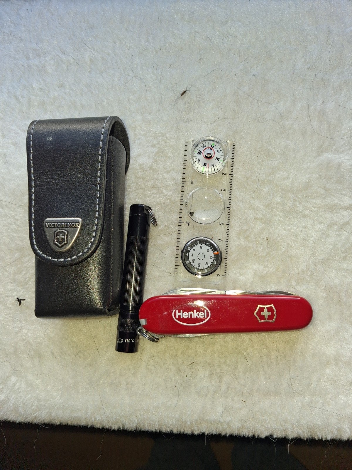 Victorinox Zakmes met Etui, Zaklamp en Kompasliniaal, Ophalen of Verzenden, Gebruikt