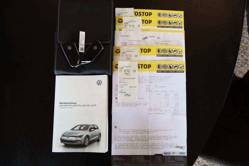 Volkswagen Golf 1.5 eTSI R-Line Panoramadak/Stuur+Stoelverwa, 12 maanden, Stof, 4 cilinders, Bedrijf