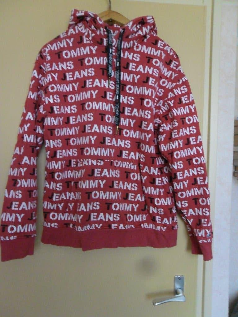 Nieuwe hoodie trui. Maat S, Kleding | Heren, Truien en Vesten, Nieuw, Ophalen of Verzenden, Tommy Jeans, Rood