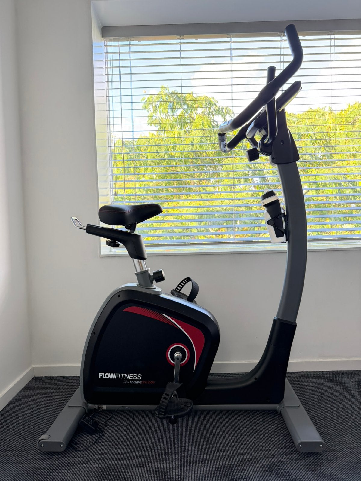Flow Fitness Turner DHT2500i, Ophalen, Zo goed als nieuw, Benen, Crosstrainer