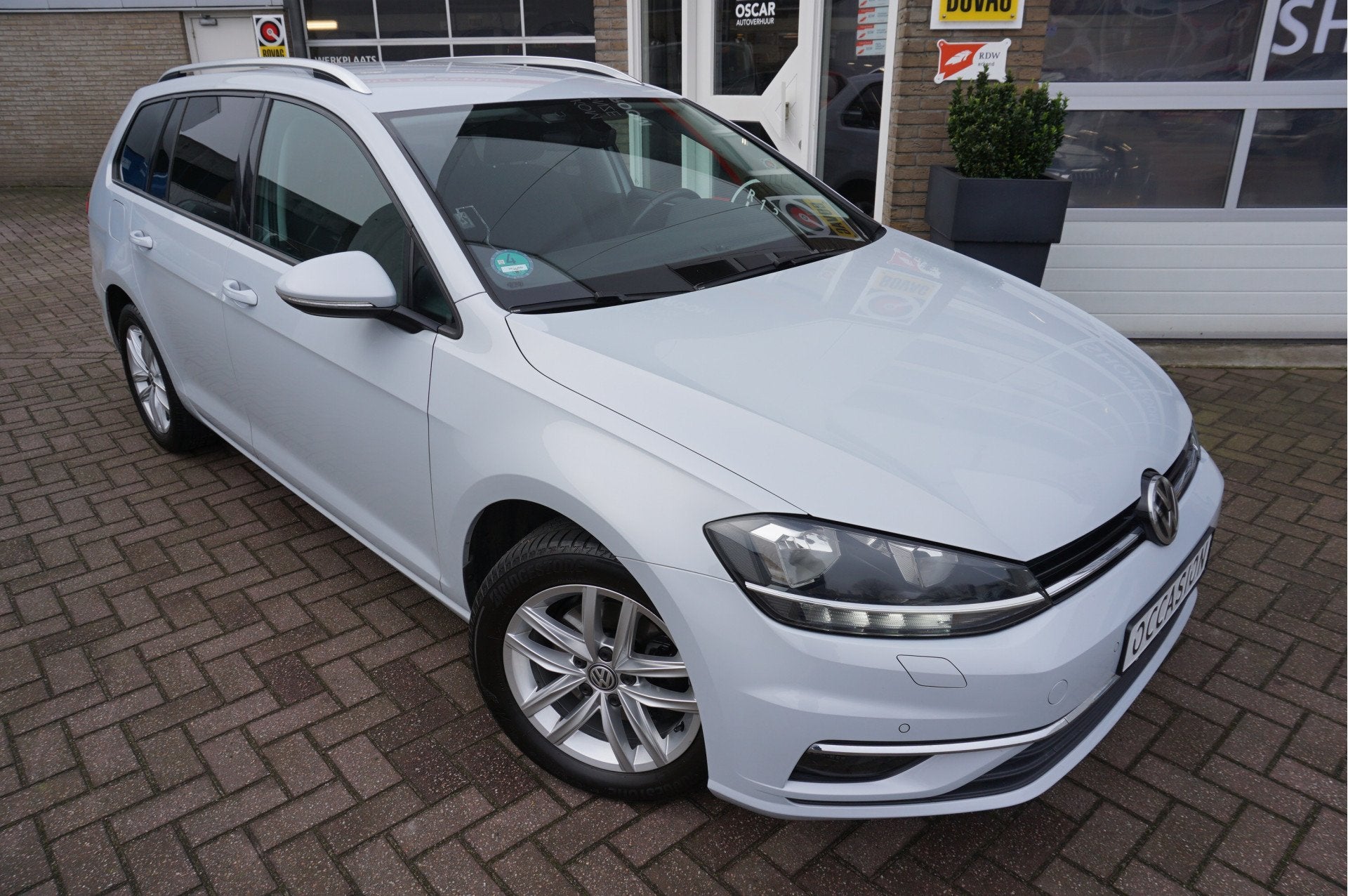 Volkswagen Golf Variant 1.0 TSI Comfortline Auotmaat, Stof, Gebruikt, Zwart, Wit