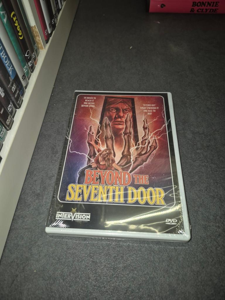 BEYOND THE SEVENTH DOOR. GESEALDE DVD. INTERVISION, Cd's en Dvd's, Dvd's | Horror, Ophalen of Verzenden, Nieuw in verpakking, Overige genres