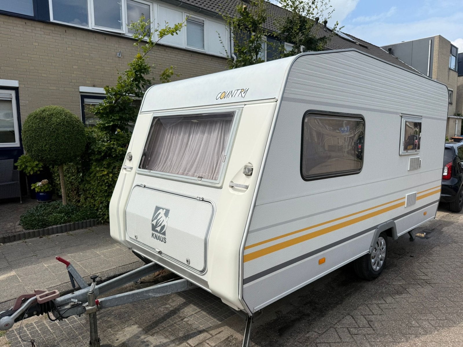 Knaus Country 395 met stapelbed, Stapelbed, Treinzit, 750 - 1000 kg, Particulier