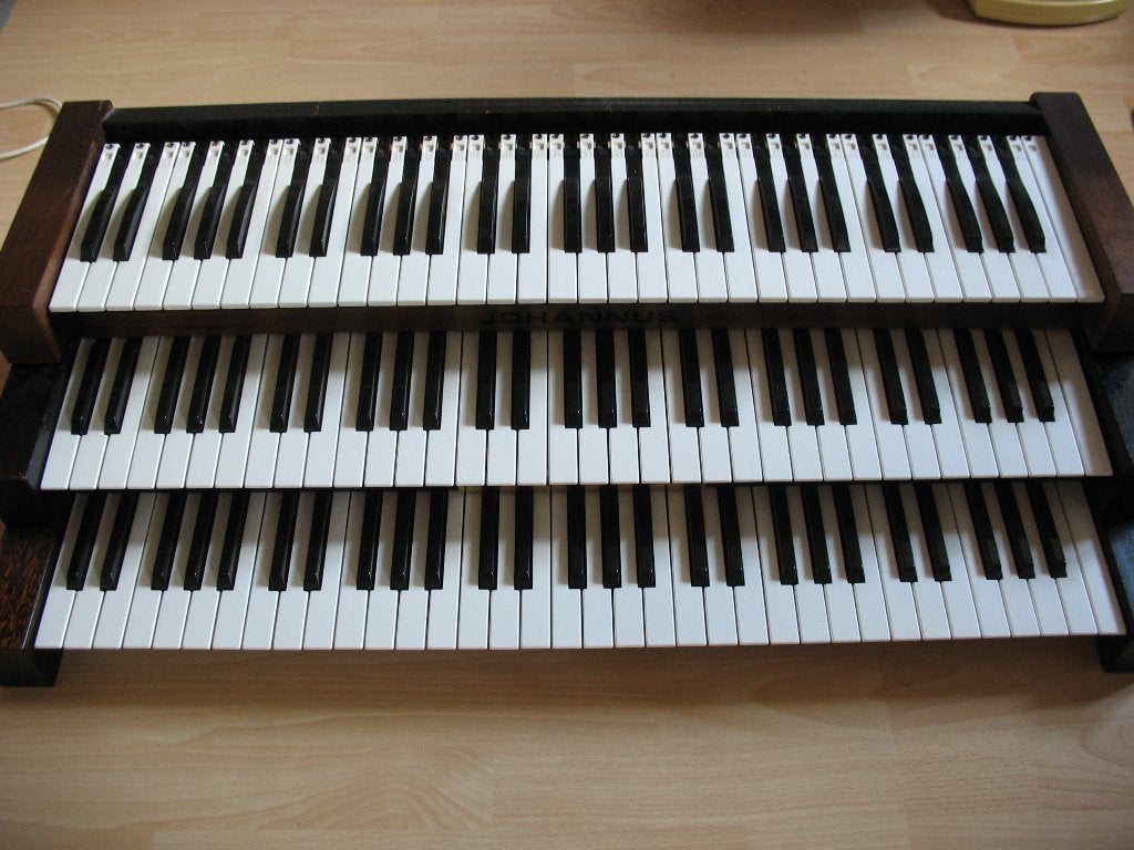 3 klavieren + 30 tonig Pedaal + Orgelbank + MIDI interface, Ophalen, Gebruikt, 3 klavieren, Orgel