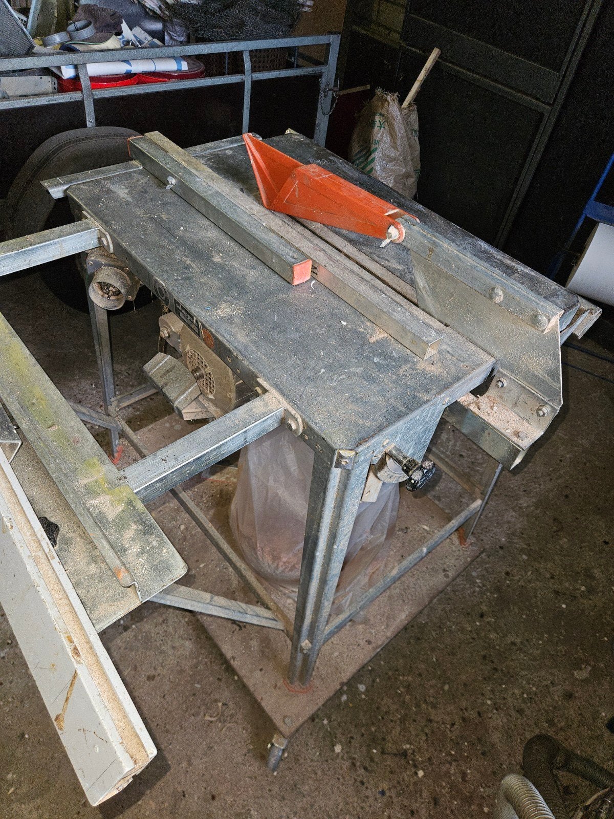 Na te kijken tafelcirkelzaagmachine, Ophalen, 1200 watt of meer, Cirkelzaag, 30 tot 70 mm