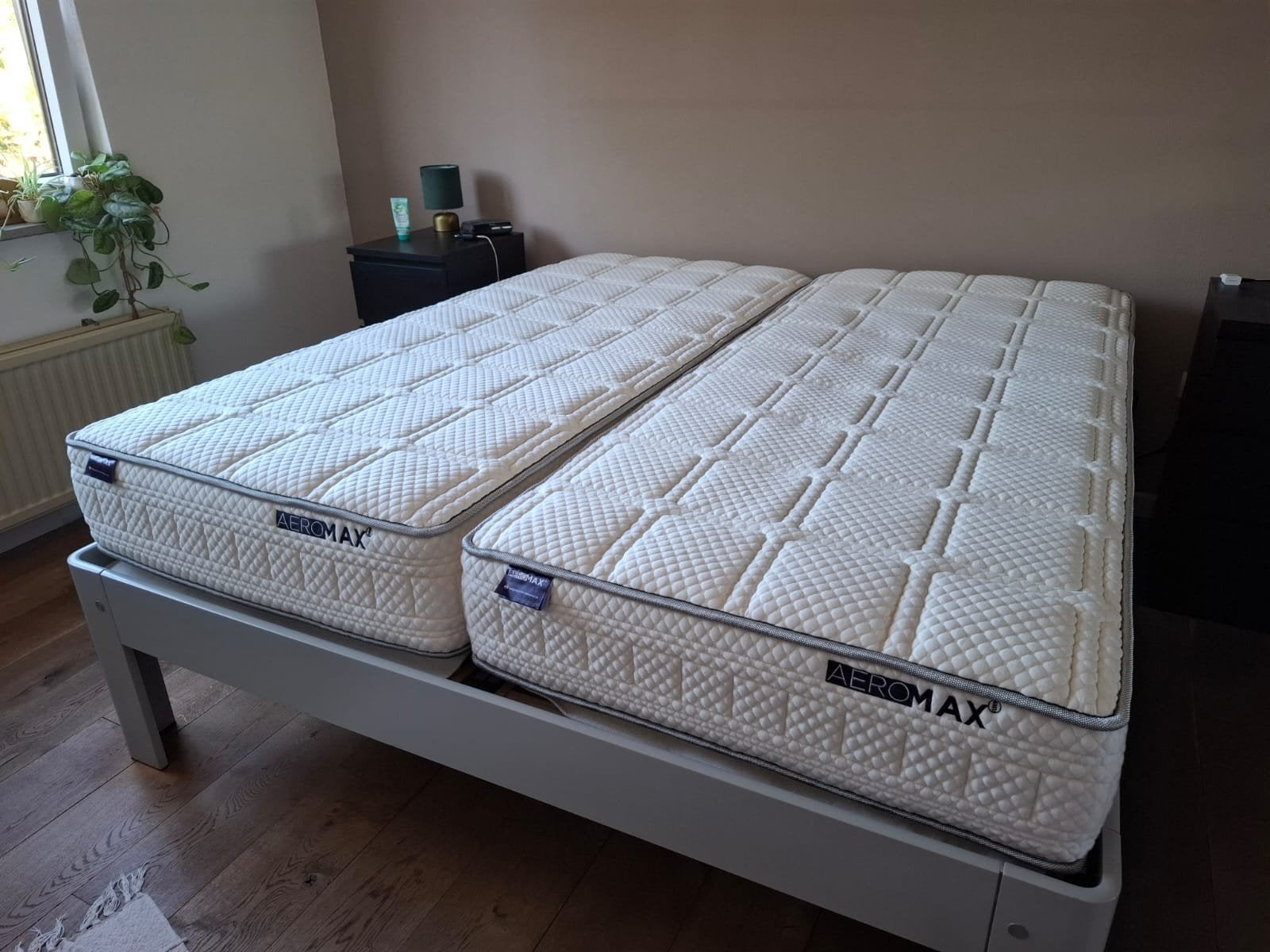 AeroMax matrassen 90x200 cm - Zo goed als nieuw, Huis en Inrichting, Slaapkamer | Matrassen en Bedbodems, Ophalen, 90 cm, Eenpersoons