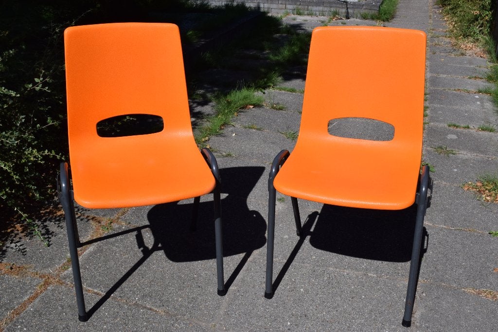 Set van 2 retro vintage jaren 70 stoelen / kuipstoelen, Ophalen