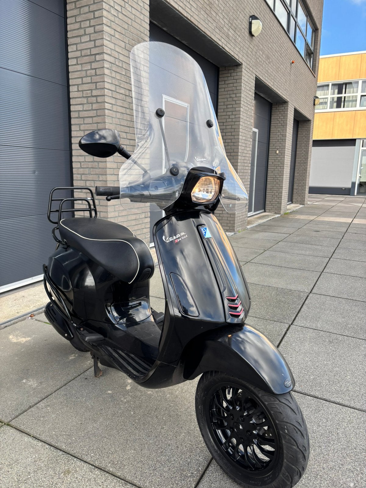 Vespa sprint 2016 13 duizend km beugels windscherm, Ophalen, Zo goed als nieuw, Suzuki