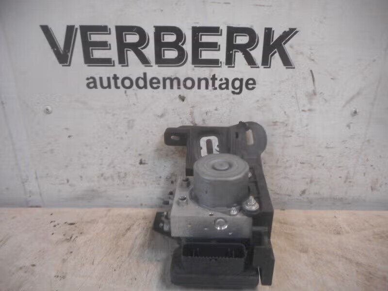 ABS POMP Opel Corsa E (01-2014/06-2019) (39002554), Bahnhofsplatz 65423 Rüsselsheim am Main, DE, Gebruikt, Opel, Opel Automobile GmbH