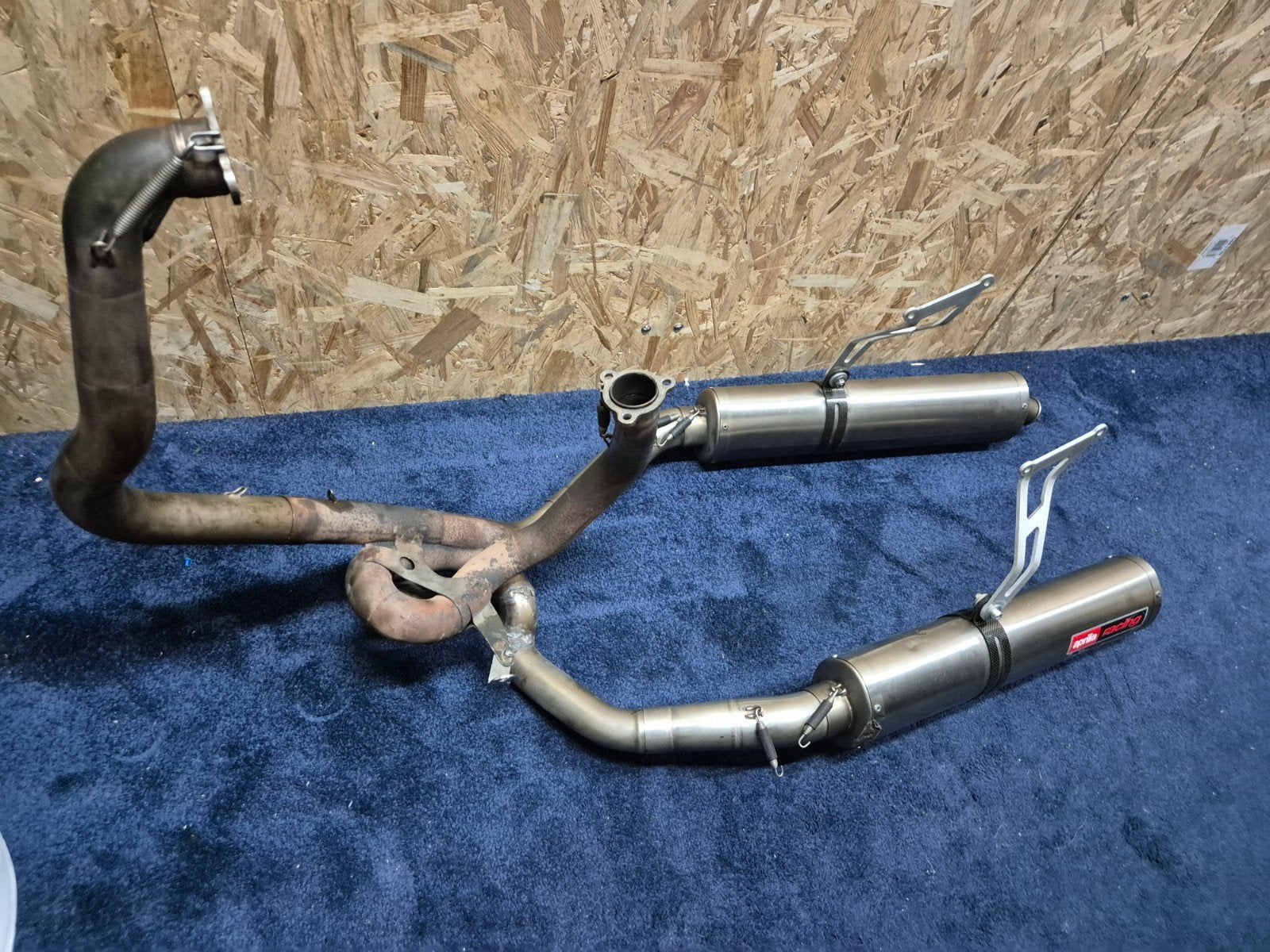 2-2 Akrapovic Uitlaatsysteem Aprilia RSV Mille / Tuono gen1, Ophalen of Verzenden, Akrapovic, Akrapovic, Akrapovic