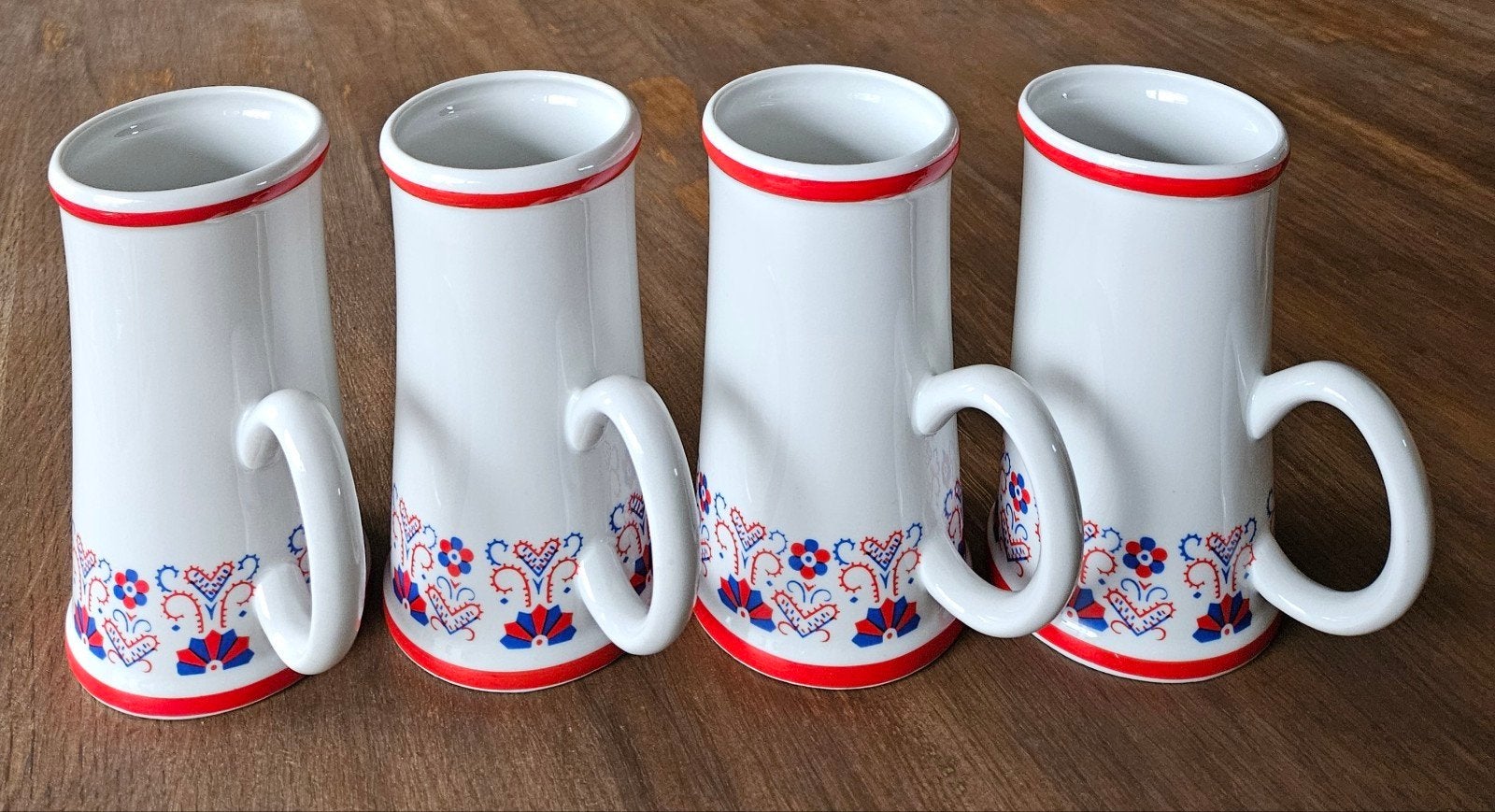 Vintage Hollóházi porseleinen bekers / pullentjes (14 cm), Antiek en Kunst, Ophalen of Verzenden