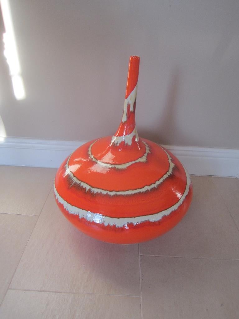 vaas ambachtelijk artistiek GROOT !!! aardewerk ORANJE, Antiek en Kunst, Ophalen of Verzenden