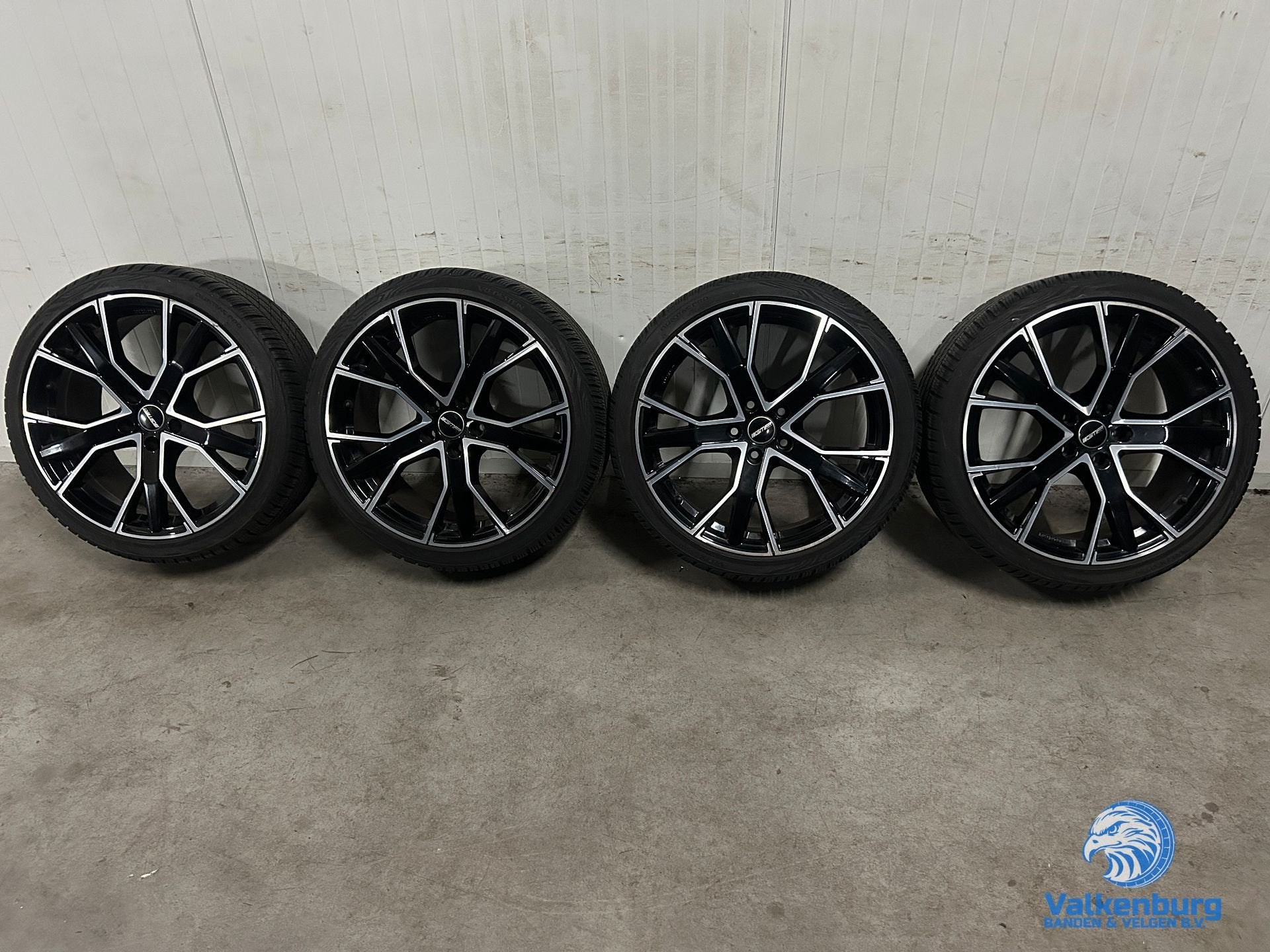 7-8mm!  Audi A3 VW Caddy Golf Leon 19 inch zwarte GMP Gunner, 19 inch, Gebruikt, -, -