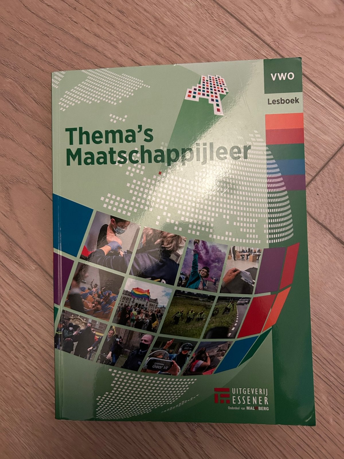 Thema's Maatschappijleer VWO Lesboek - Uitgeverij Essener, Ophalen of Verzenden, Gelezen, VWO, Maatschappijleer