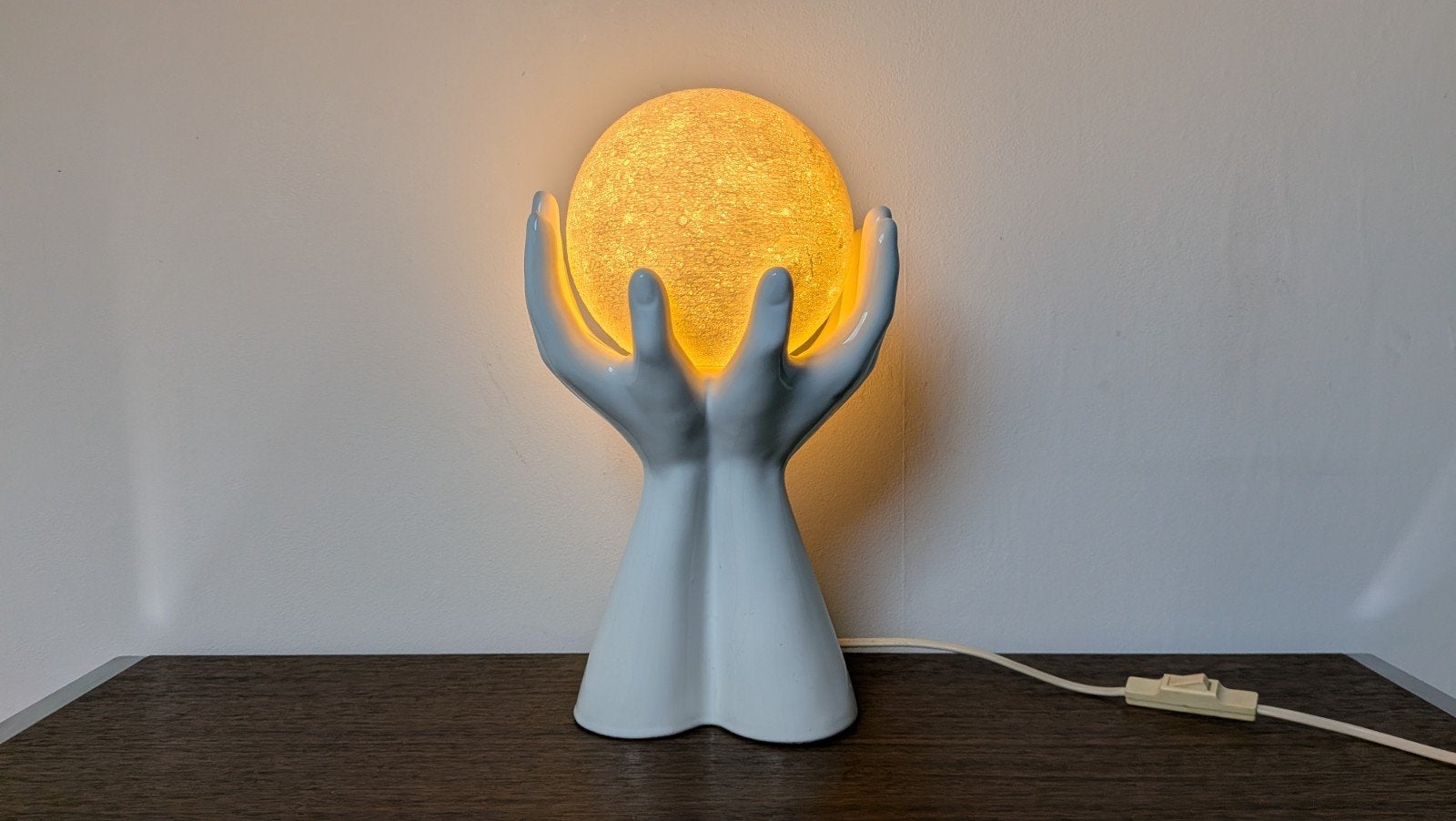 Unieke 3D geprinte Maanlamp in handen design, Nieuw, Kunststof, Ophalen of Verzenden, Modern