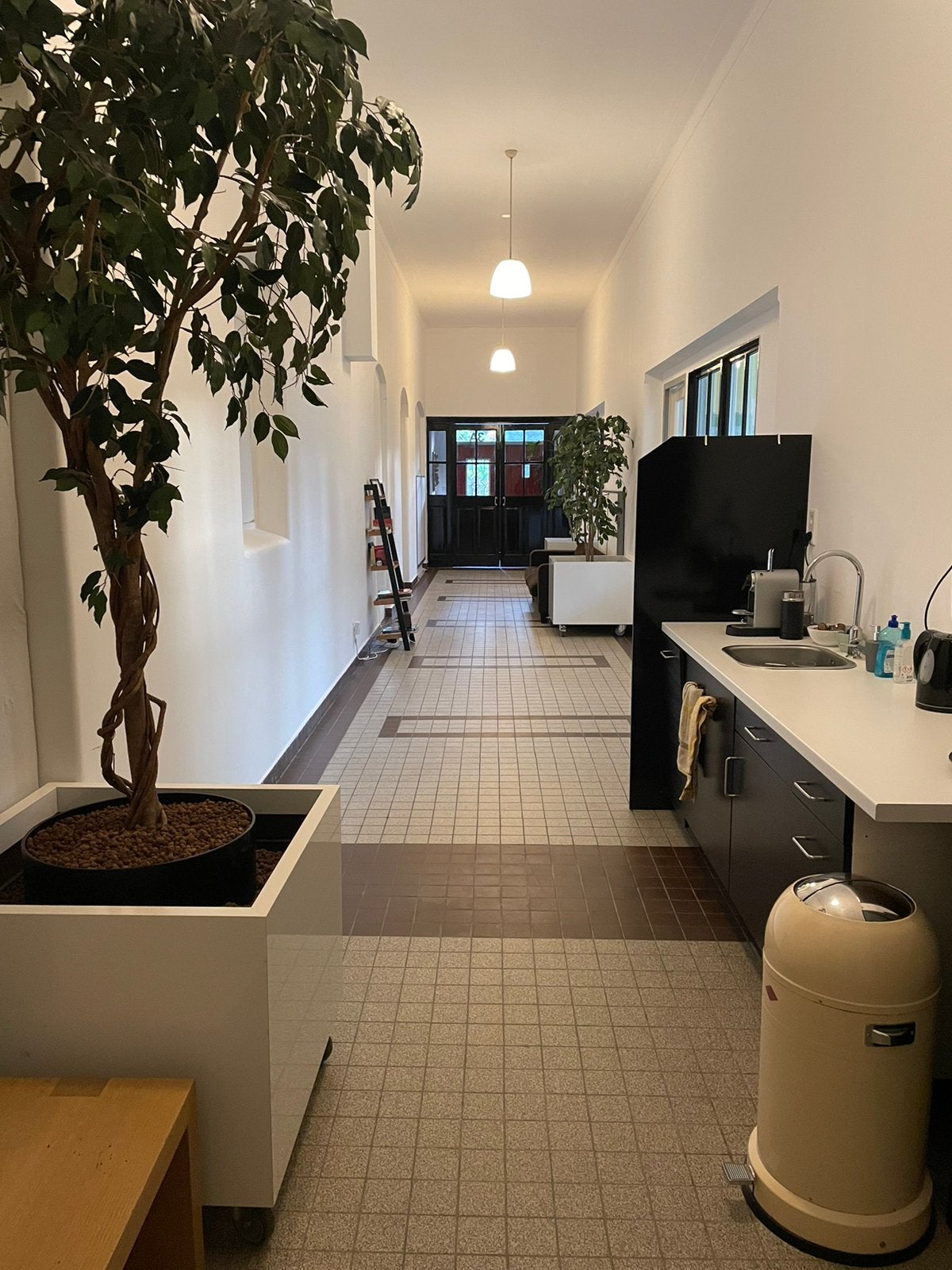 Kantoor-/praktijkruimte te huur in Renkum- aangepast, 22 m², Huur, Kantoorruimte