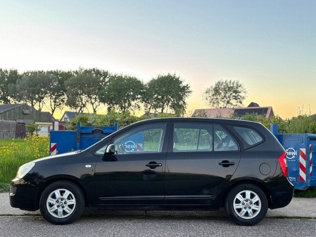 Kia Carens 2.0 CVVT X-tra Airco Electric pakket Audio-CD/MP3, Auto's, Kia, Voorwielaandrijving, Stof, Gebruikt, 4 cilinders