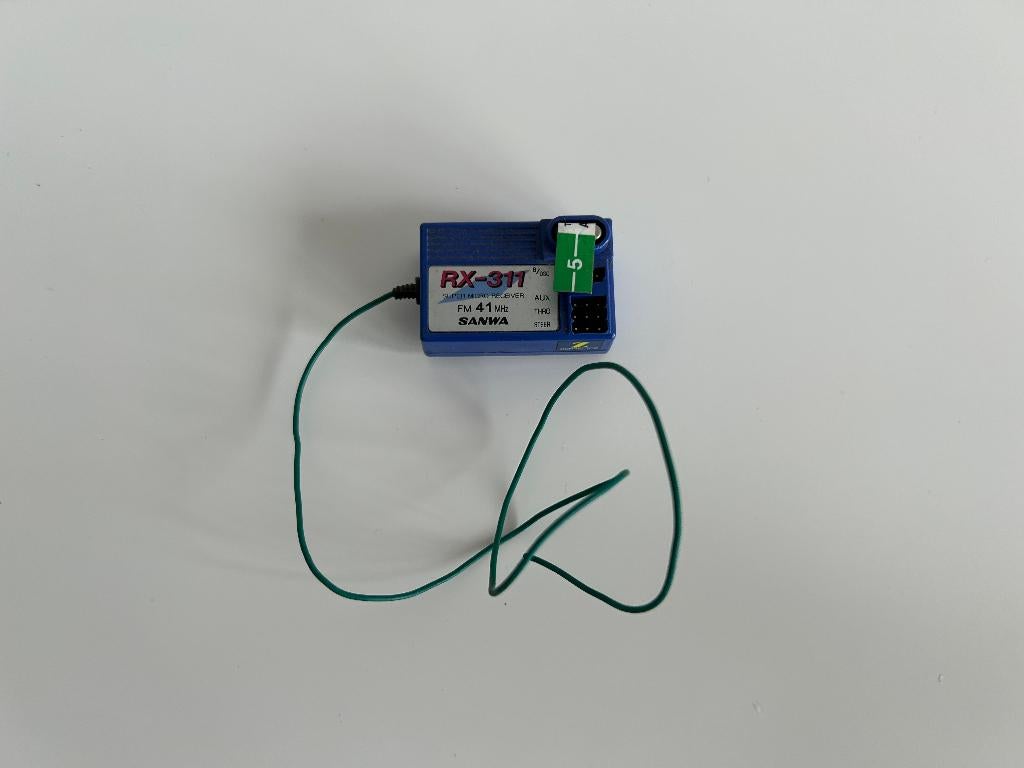 Sanwa RX-311 super micro ontvanger FM 41mhz rc, Hobby en Vrije tijd, Ophalen of Verzenden, Overige schalen, Onderdeel
