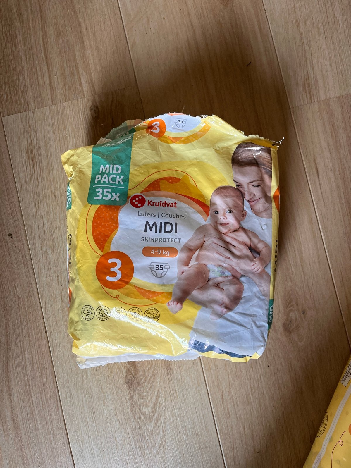 Aangebroken pak Kruidvat luiers maat 3 (Midi), Ophalen, Zo goed als nieuw