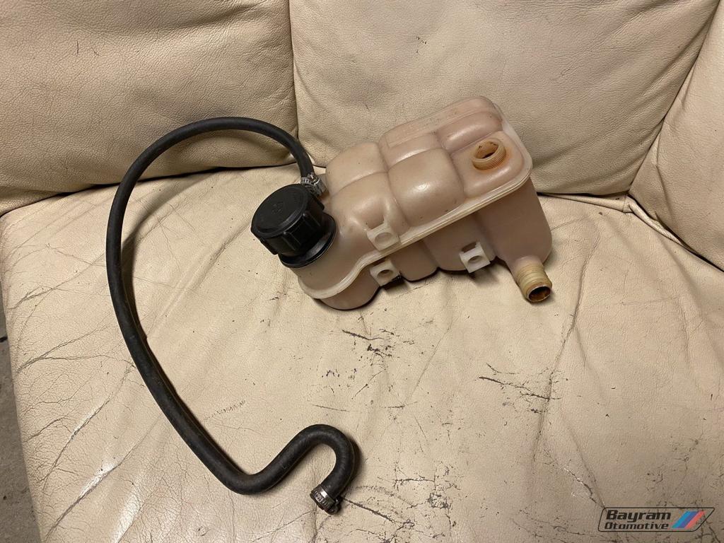 Bmw E30 koelreservoir potje 320i 325i m20 reservoir 3-serie, Auto-onderdelen, Motor en Toebehoren, -, -, -