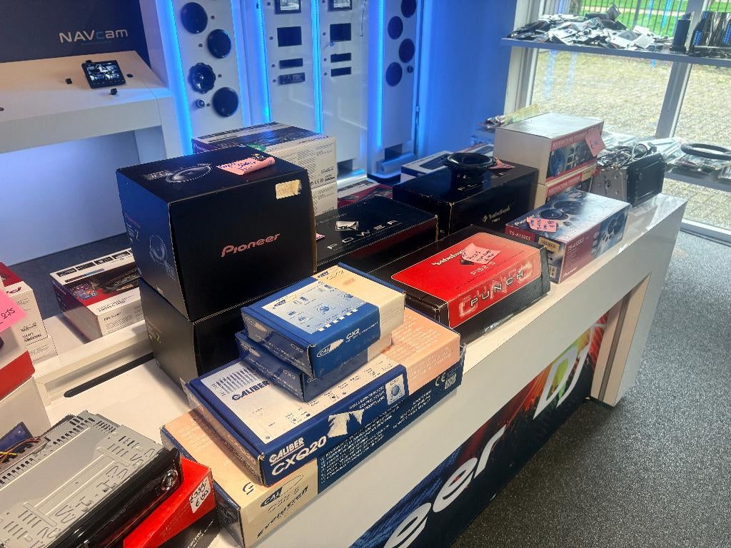 opruiming car audio ivm showroom verbouwing, Ophalen of Verzenden, Nieuw