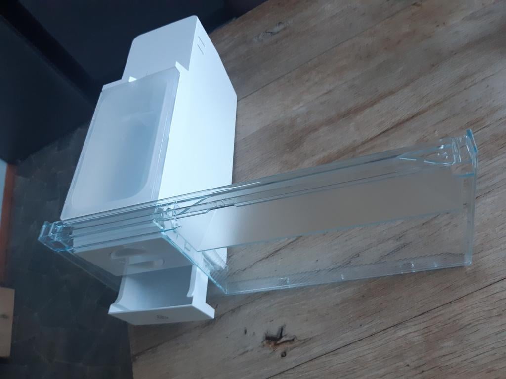 Lade  frontje  diepvries  ( liebherr ), Ophalen of Verzenden, Nieuw, Plinten