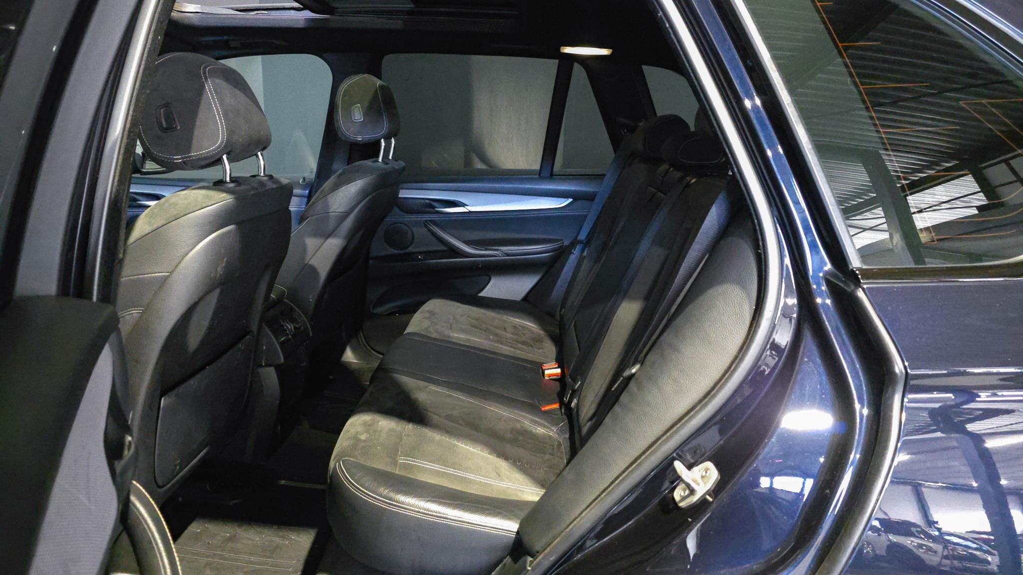 Foto 10 van BMW X5 M50d | Panorama | Memory-Seats | Breyton