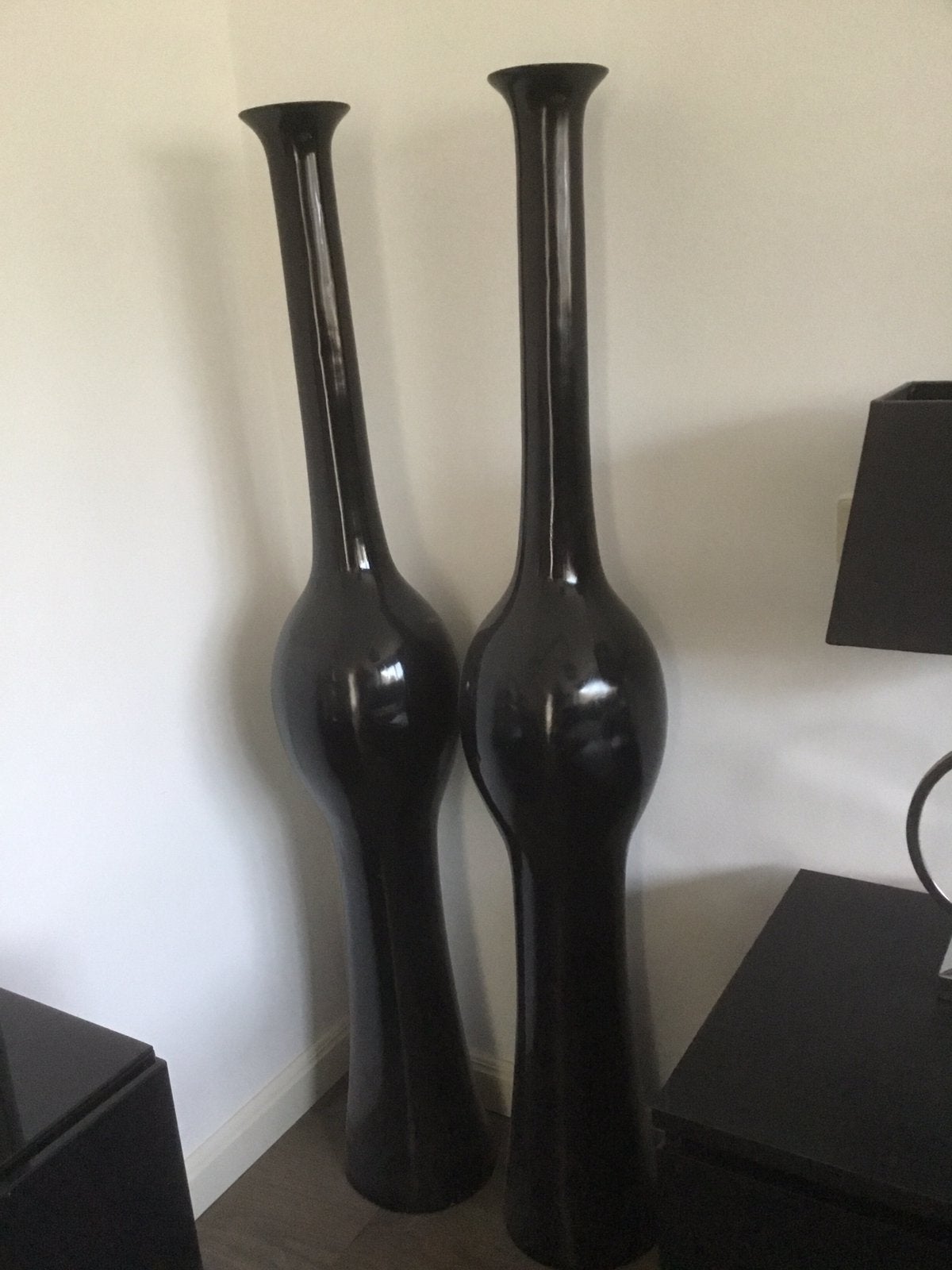 Twee mooie hoge zwarte vazen 149 cm hoog, Ophalen, Gebruikt, Zwart