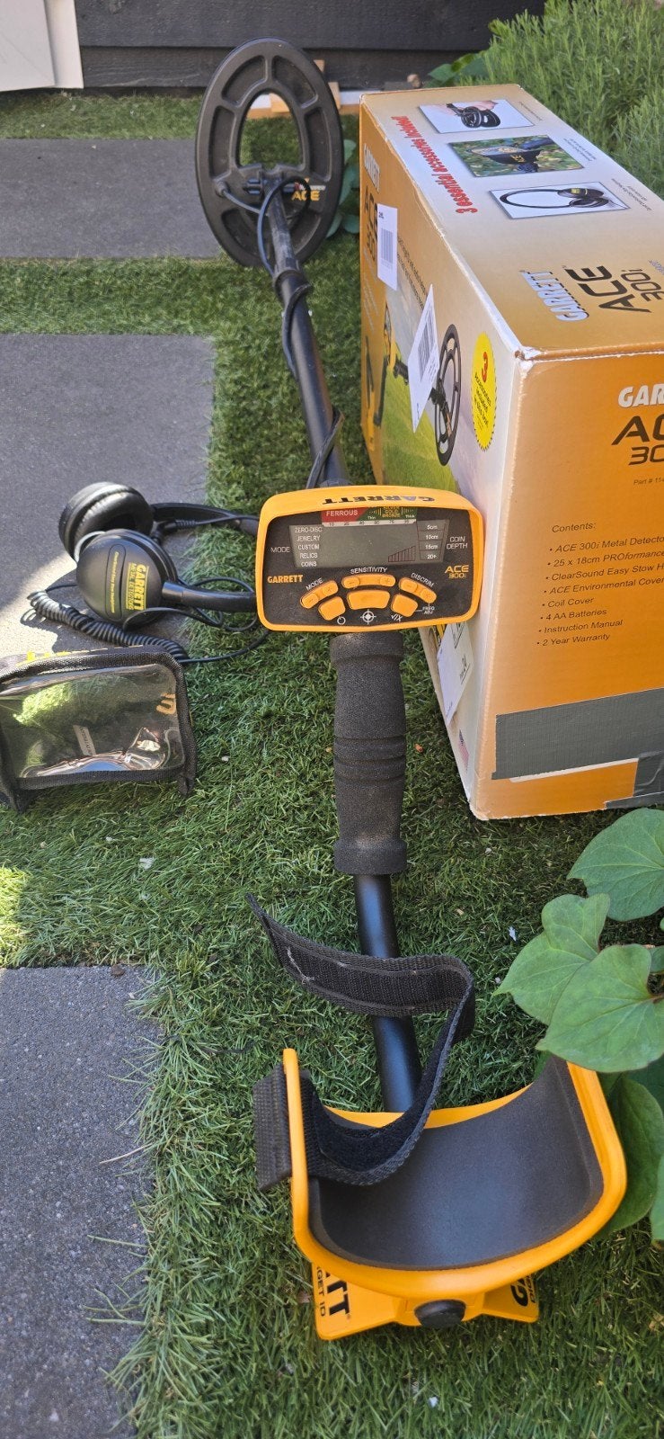 Garrett ACE 300i Metaaldetector met Koptelefoon en Hoes, Hobby en Vrije tijd, Metaaldetectors, Garrett, Meer dan 30 cm, Ophalen of Verzenden