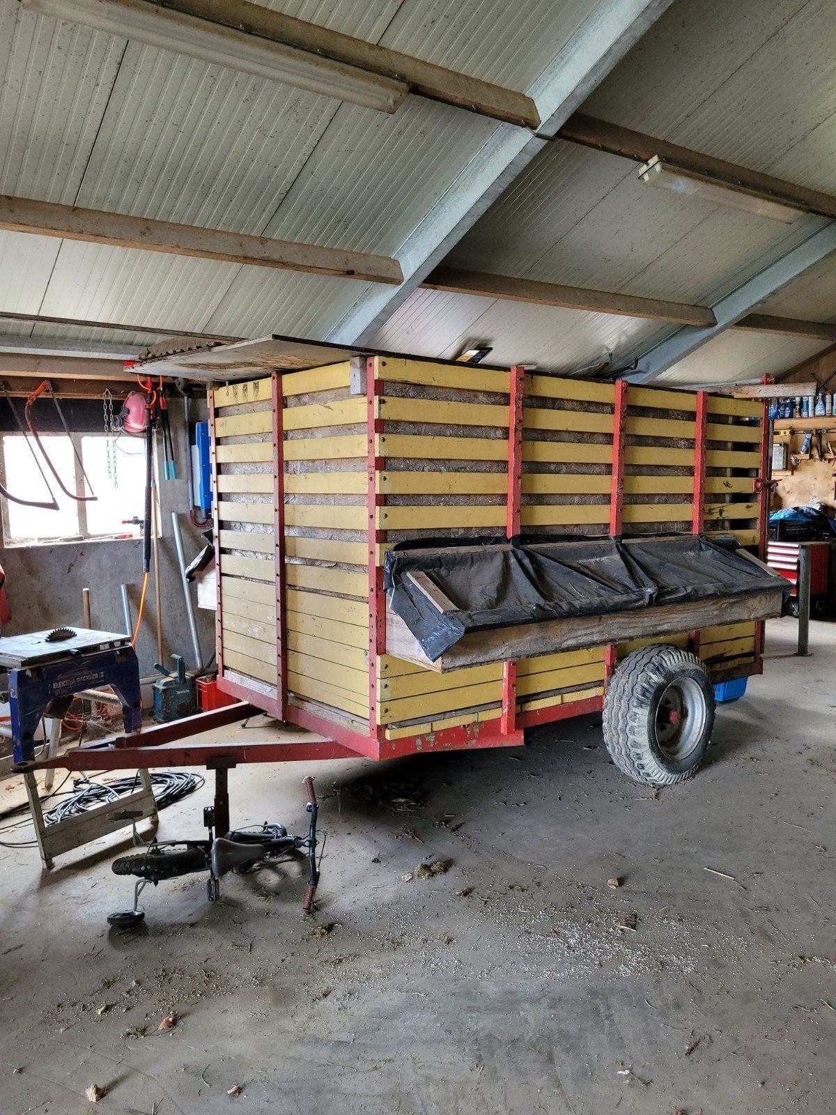 Aanhangwagen/Trailer voor vee of goederen, Ophalen
