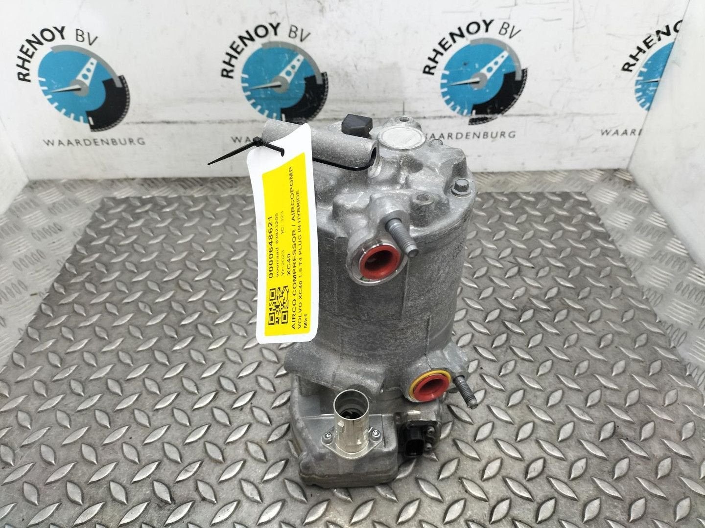 VOLVO XC40 AIRCO COMPRESSOR / AIRCOPOMP 32333913 2023, Ophalen of Verzenden, Gebruikt, ARN erkend