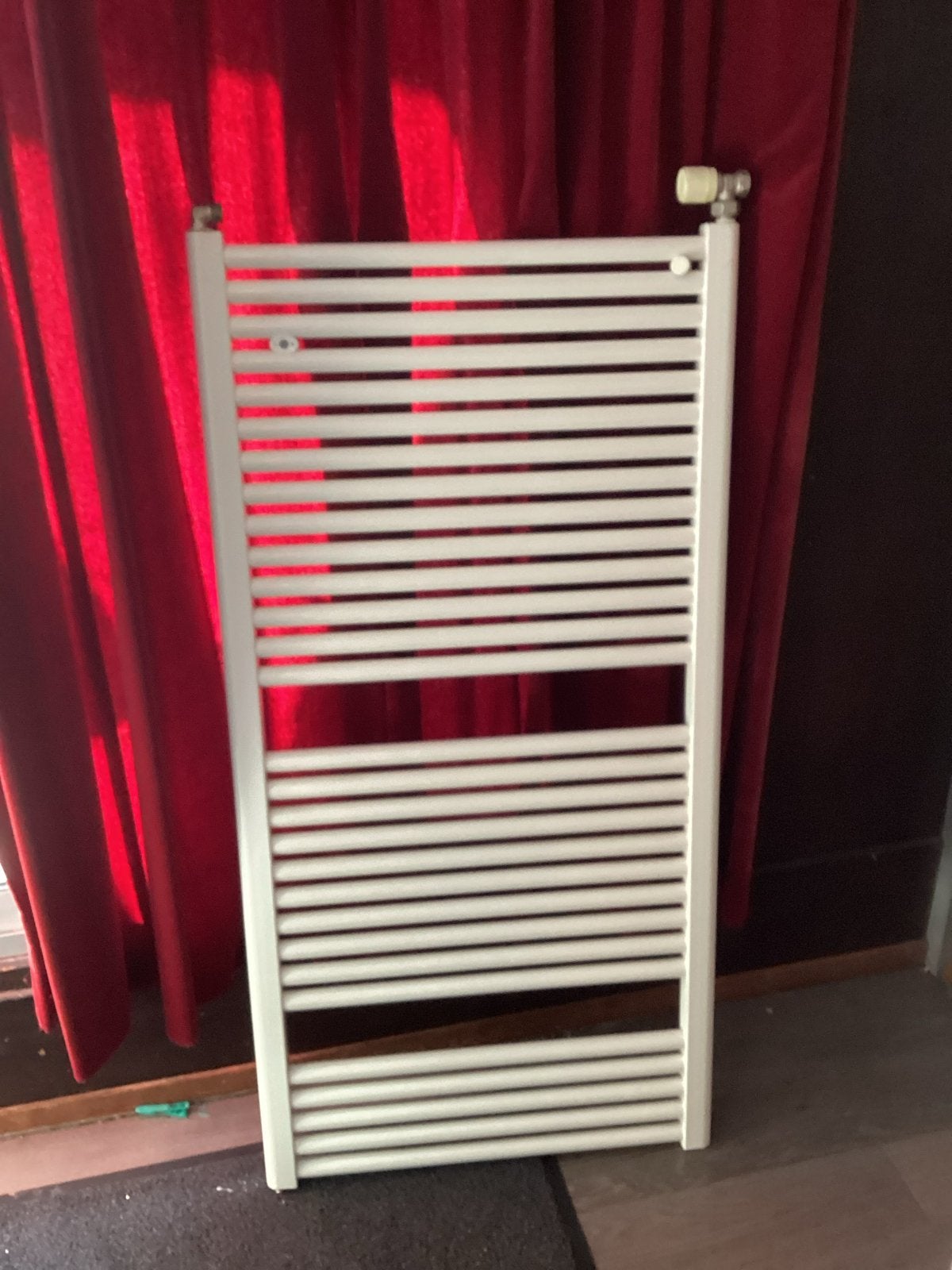 Designradiator 120x60 cm - Melkwit - Gebruikt, Ophalen, Gebruikt, Radiator, 60 tot 150 cm