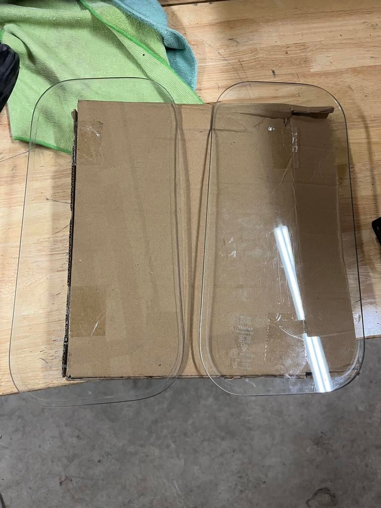 Land Rover Defender 90/110 achterruiten rear quarter window, Auto-onderdelen, Ophalen of Verzenden, Land Rover