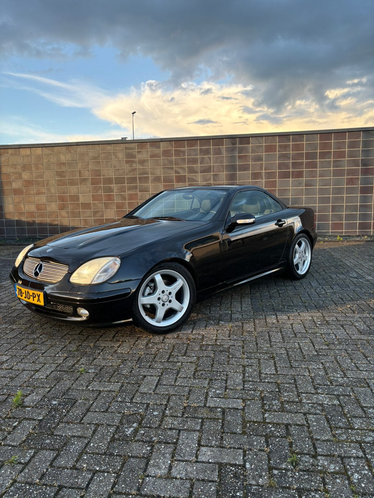 Mercedes-Benz SLK 2.0 Slk200 Kompr Roadster AUT 2001 Zwart, Auto's, Automaat, 1998 cc, Achterwielaandrijving, Zwart
