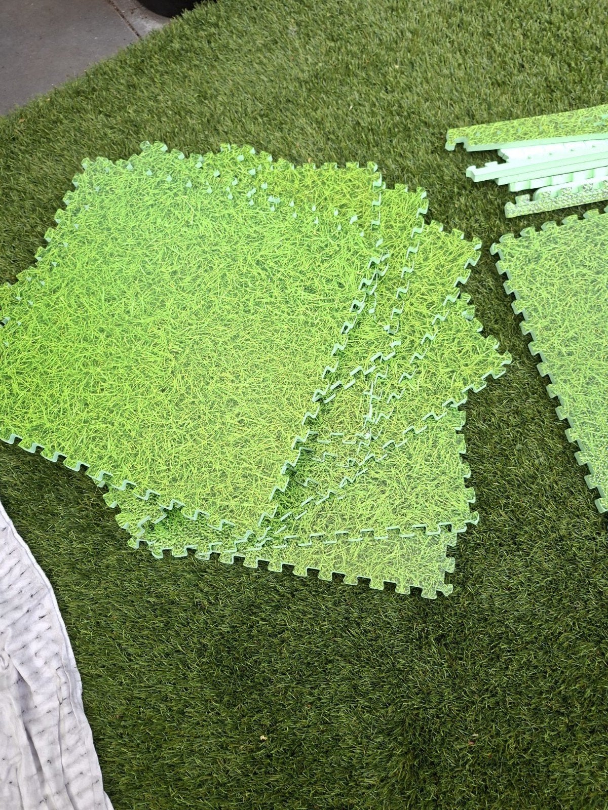 12 onder tegels voor zwembad, Tuin en Terras, Gras en Kunstgras, Ophalen