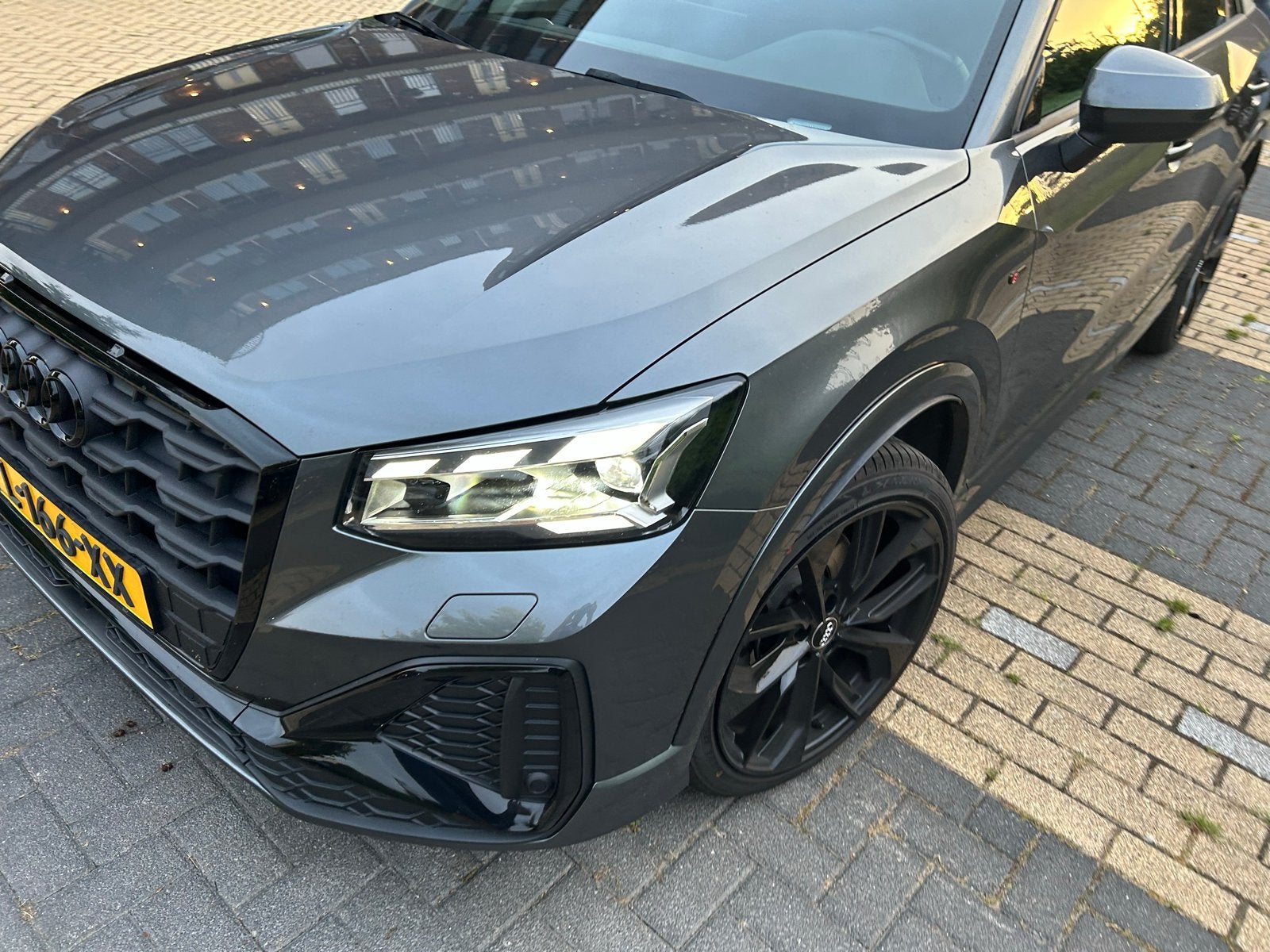Audi Q2 35 Tfsi 150pk S Tronic 2021 Grijs, Auto's, Audi, Q2, 4 cilinders, Origineel Nederlands, 690 kg
