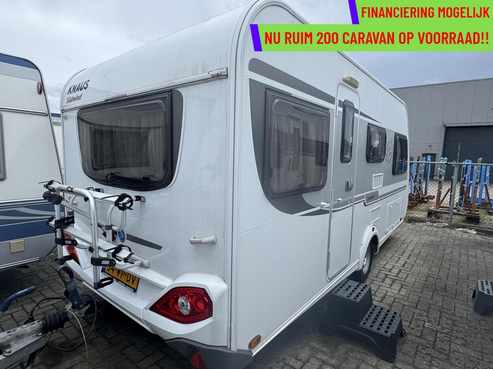 Knaus SUDWIND 460 EU,ENKELE BEDDEN,DINETTE,MOVER, FIETSENDR., Caravans en Kamperen, Mover, Bedrijf, 6 tot 7 meter, Knaus