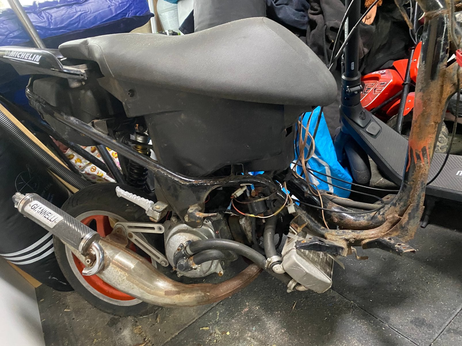 Yamaha jog r. Buddy bak. Buddy seat, Ophalen of Verzenden, Zo goed als nieuw, Zadel