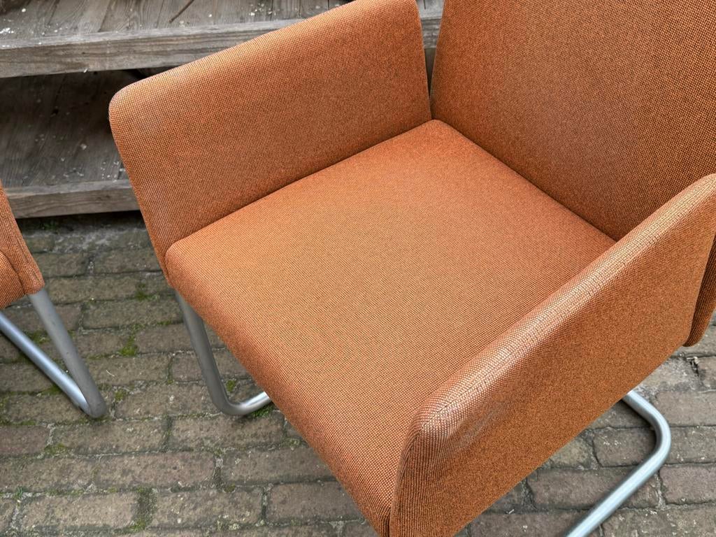 Twee vintage Walter Knoll stoelen met stoffen bekleding, Huis en Inrichting, Stoelen, Gebruikt, Twee, Overige kleuren, Ophalen of Verzenden
