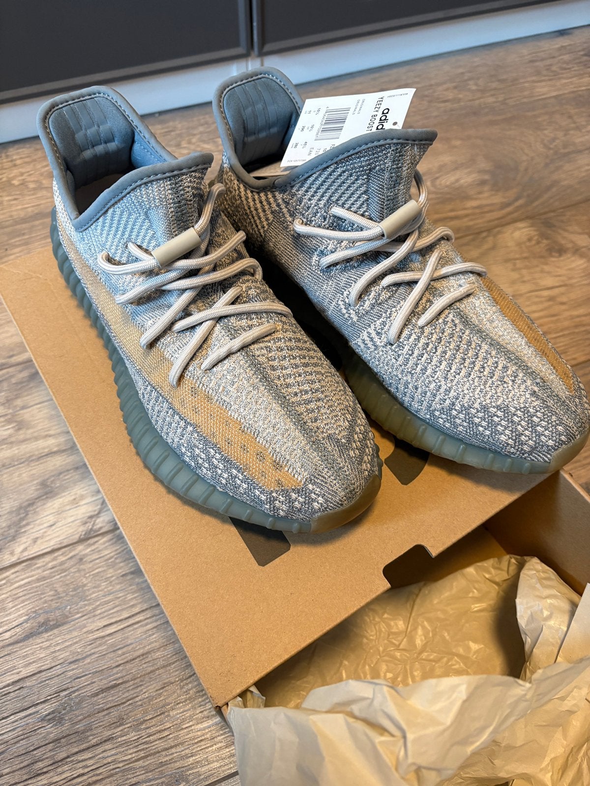 Adidas Yeezy Boost 350 V2 “Israfil” 45 1/3, Kleding | Heren, Schoenen, Ophalen of Verzenden, Zo goed als nieuw